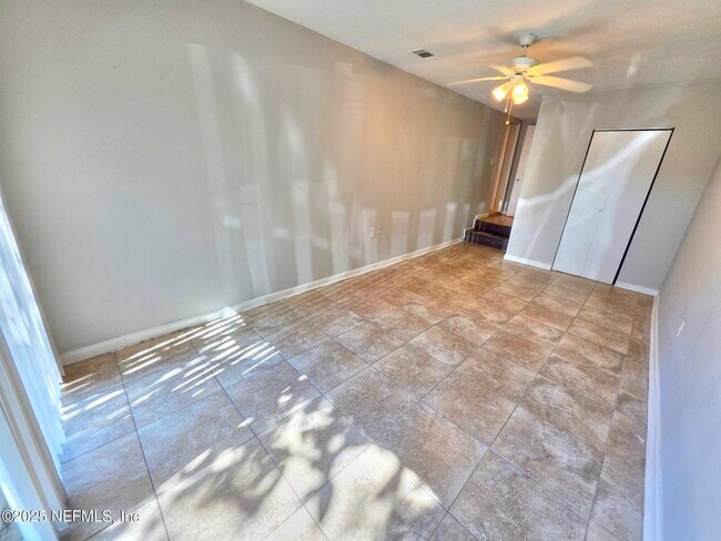 Building Photo - 5503 Royce Ave