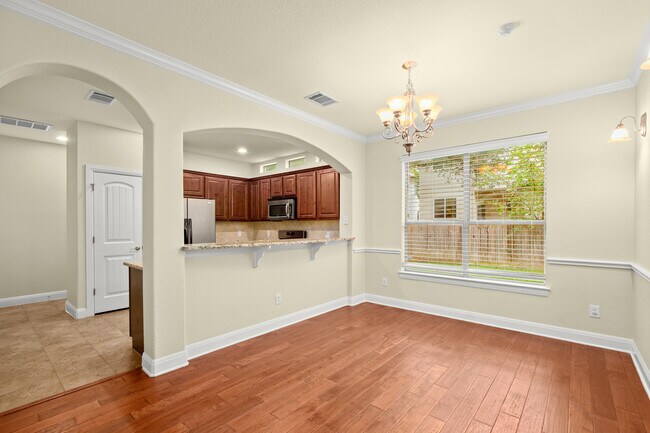Building Photo - 6708 Menchaca Rd