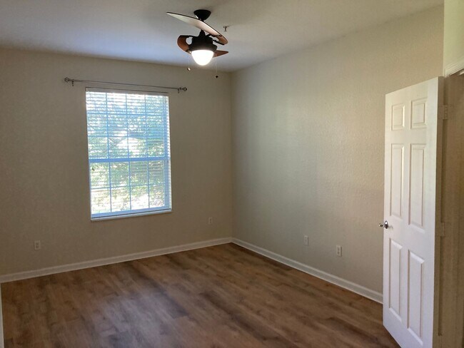 Building Photo - 3BD/2BA CONDO IN STONEBRIDGE RESERVES
