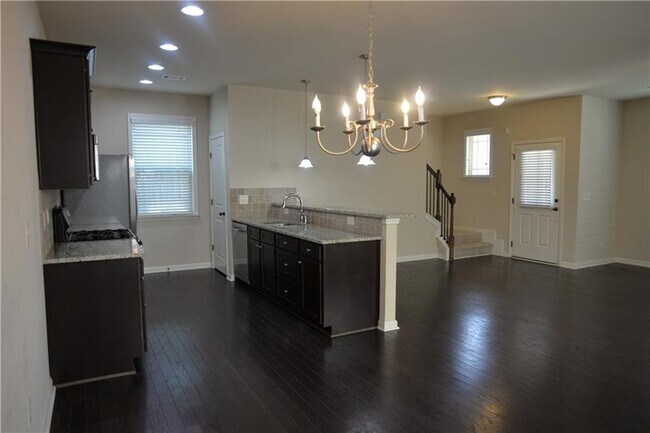 Building Photo - 776 Village Field Ct NW