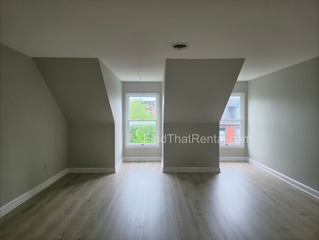 Building Photo - 34 S Hanover St