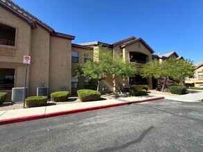 Building Photo - CUTE UPSTAIRS CONDO UNIT , LOCATED IN A GATED COMMUNITY 2 BEDROOM / 2 FULL BATH