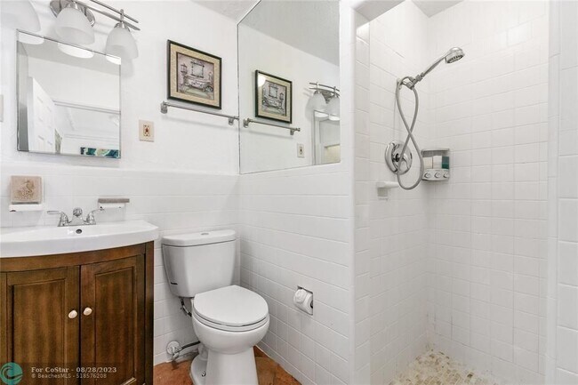 Building Photo - 314 Isle of Capri Dr