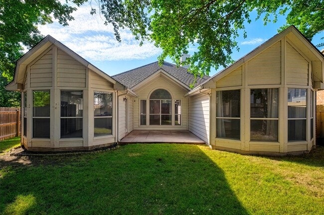 Building Photo - 8248 Montoya Cir