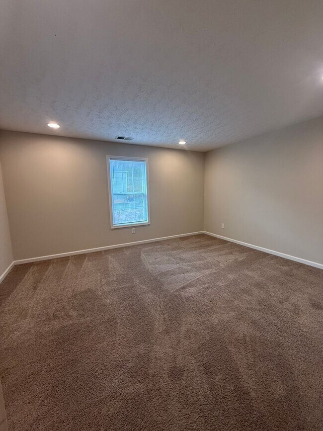 Building Photo - Upper Stone Apartments