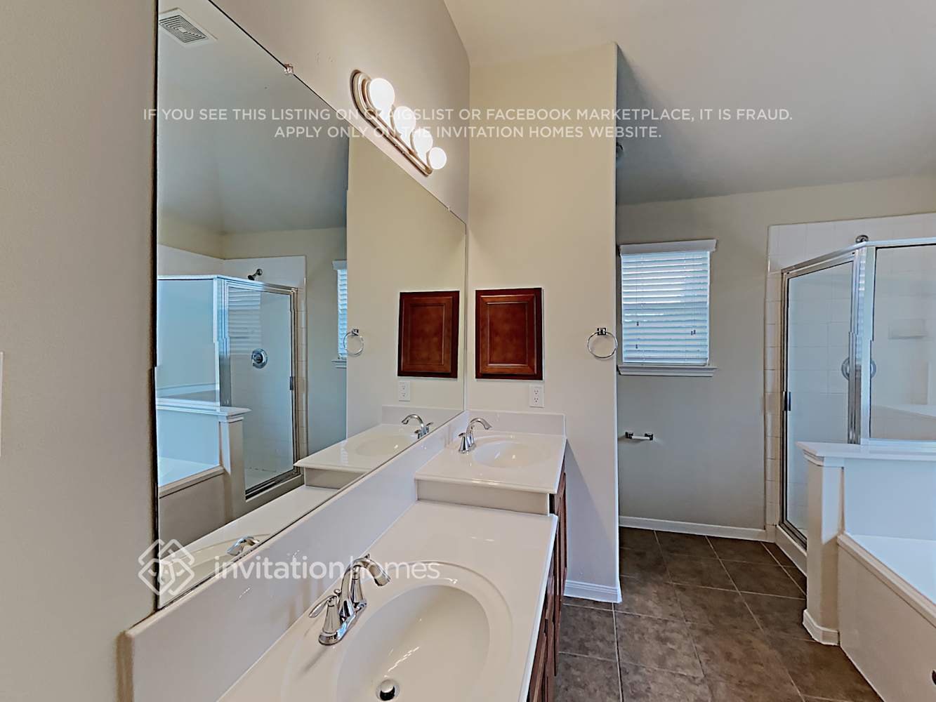 Building Photo - 1022 Bahia Vista Dr
