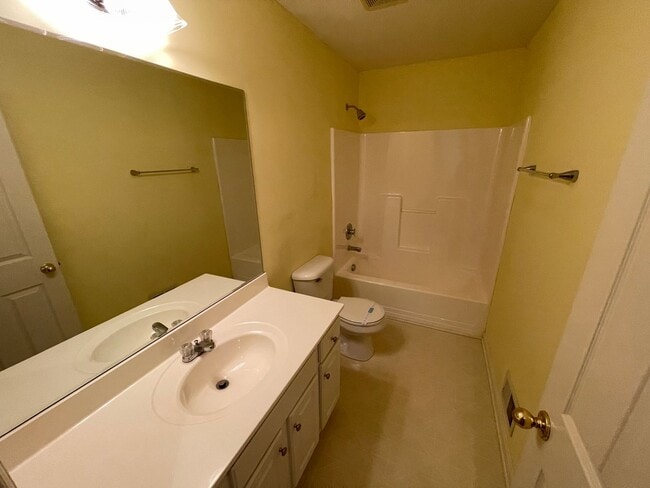 Building Photo - Amazing Home East Jefferson Co For Lease