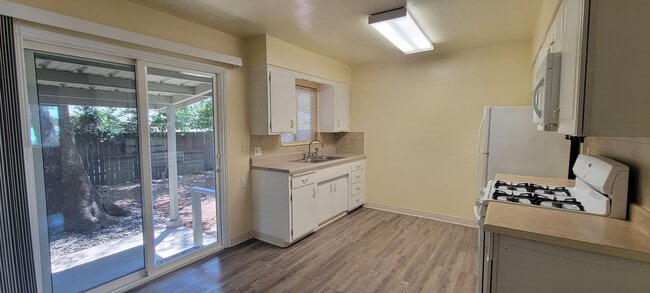 Building Photo - 2891 Alfreda Way
