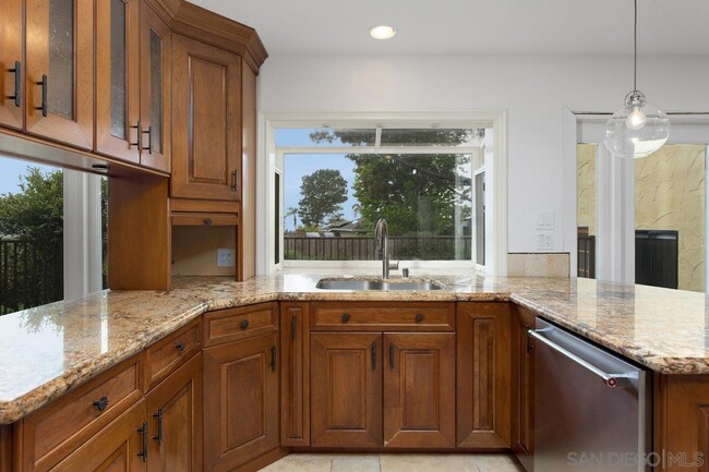 Building Photo - 2460 Oakridge Cove