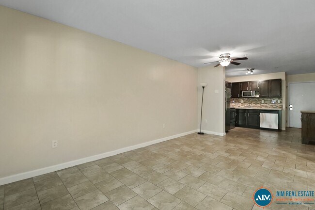 Building Photo - Move-In Ready 2 Bedroom Condo – Steps from Port Royal Sound - Available Now!