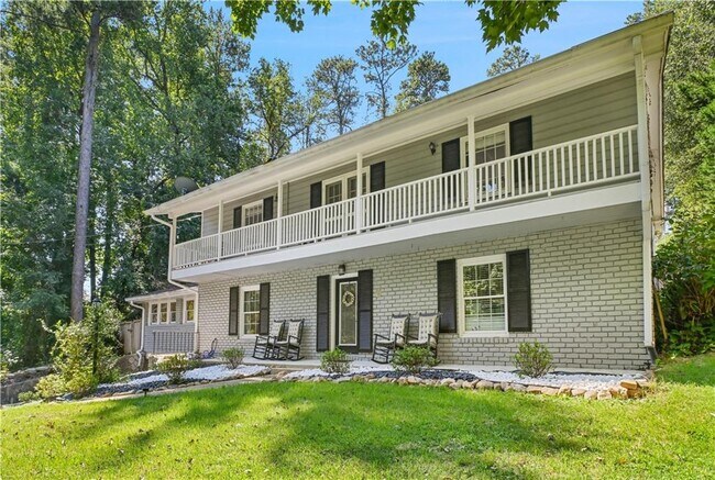 Building Photo - 1708 Childerlee Ln NE
