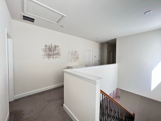 Building Photo - Gorgeous Furnished Home in Winter Garden!