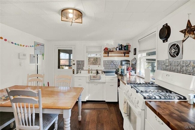 Building Photo - 1406 Beaumont Ave