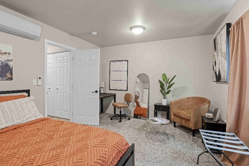 Building Photo - 7862 Phaedra Ln