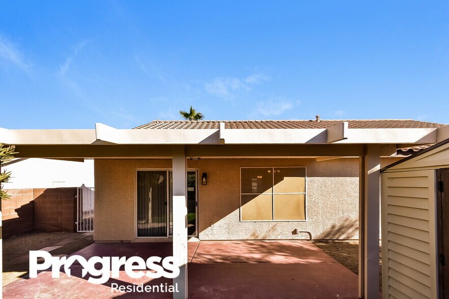 Building Photo - 785 Beach Park St