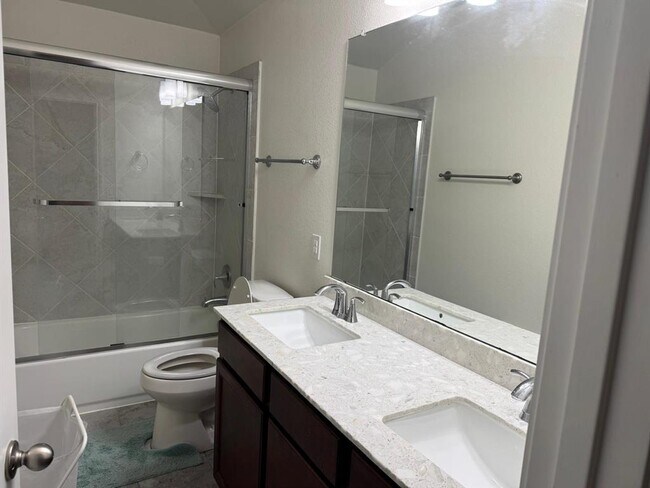 Building Photo - 505 Weizenbock Ln