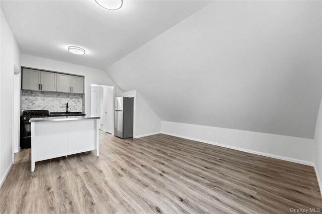 Building Photo - 3 Harbor Ln