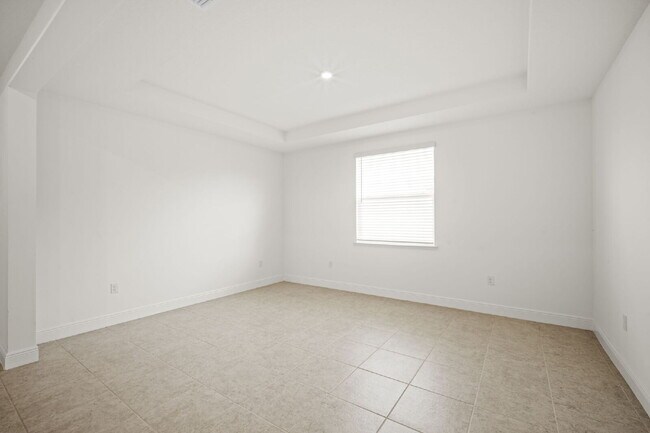 Building Photo - Gorgeous 4BR/3BA home in Island Forest Preserve