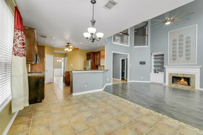 Building Photo - 7619 Limber Bough Dr