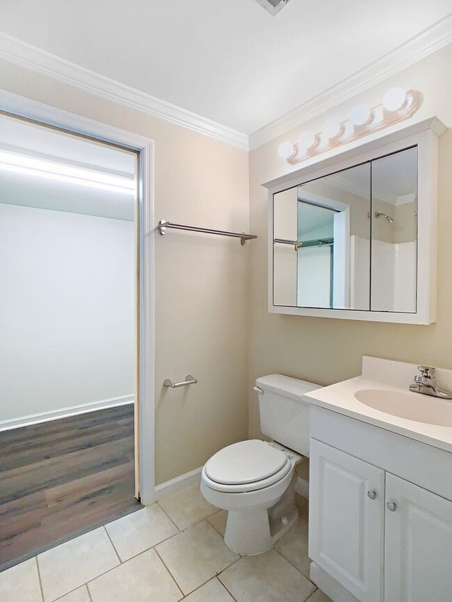 Building Photo - 2303 22nd St