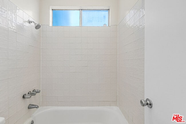 Building Photo - 2435 2nd St