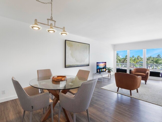 Building Photo - 111 N Pompano Beach Blvd
