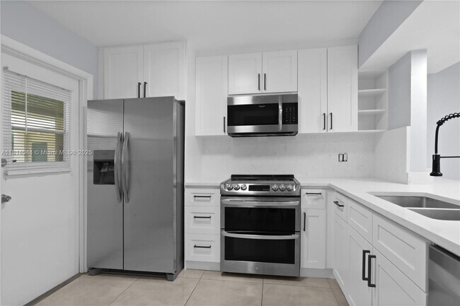 Building Photo - 4100 N 58th Ave