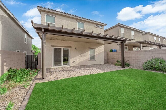 Building Photo - 9734 Cluny Ave