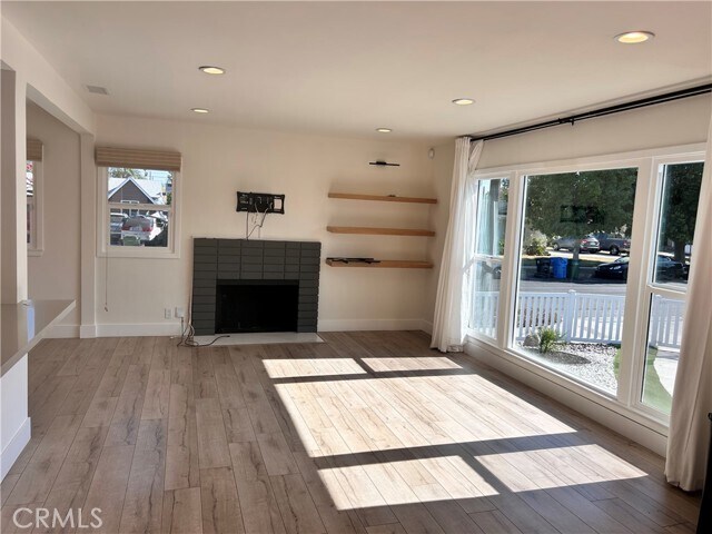 Building Photo - 7400 Hatillo Ave
