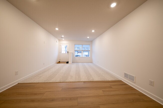 Building Photo - 21715 Denton Ave