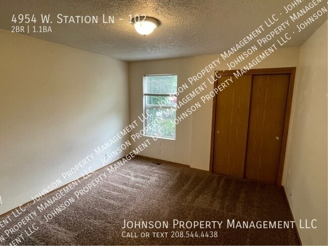 Building Photo - 4954 W Station Ln