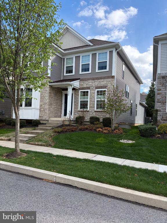 Building Photo - 528 Kerry Ct