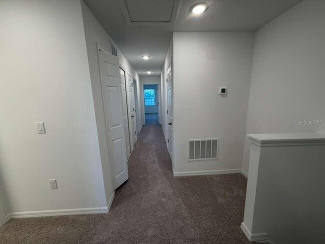 Building Photo - 466 Thompson Vlg Ave