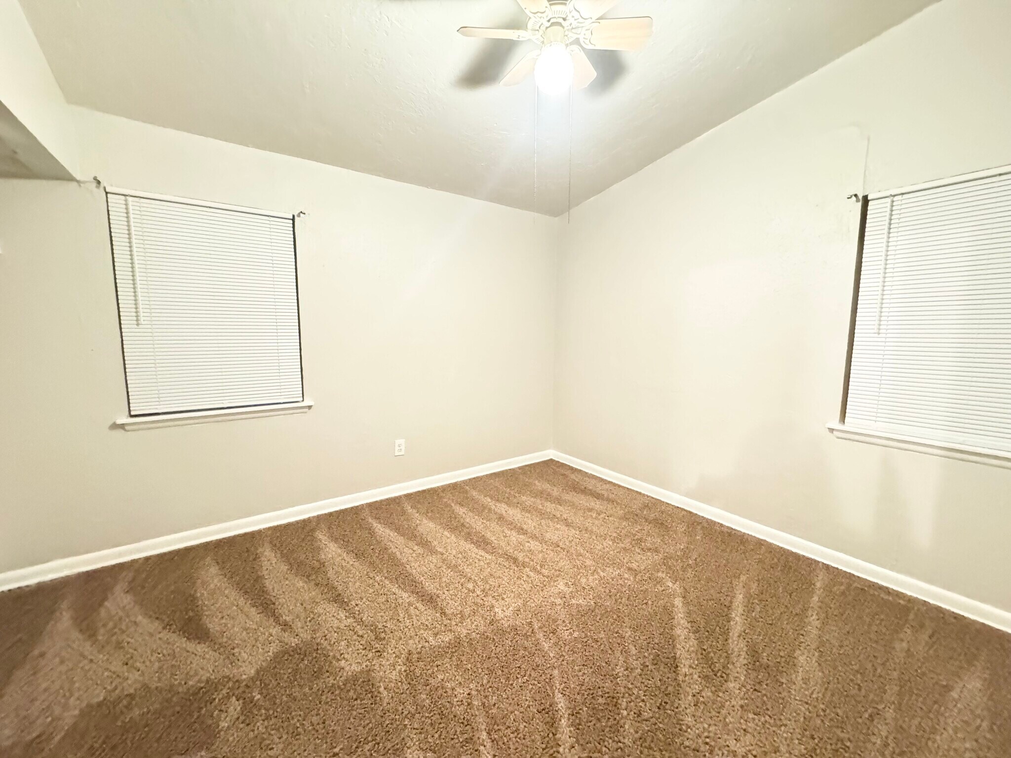 Building Photo - 616 NW 92nd St