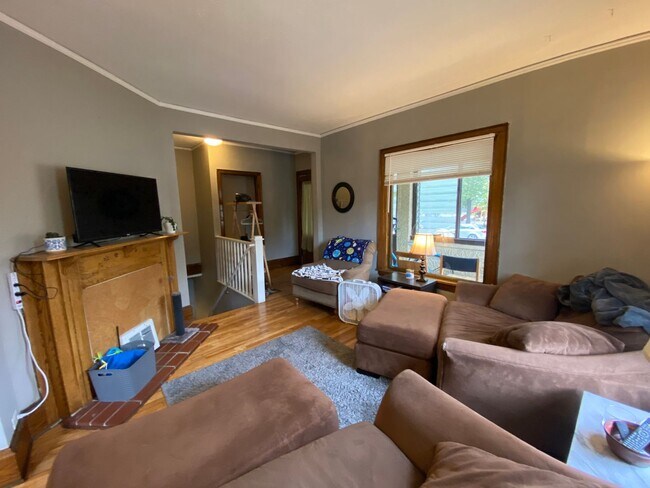 Building Photo - 1801 Talmage Ave SE