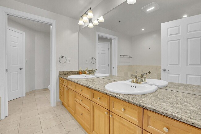 Building Photo - $3,095.00, stunning 2-bedroom, 2-bathroom ...