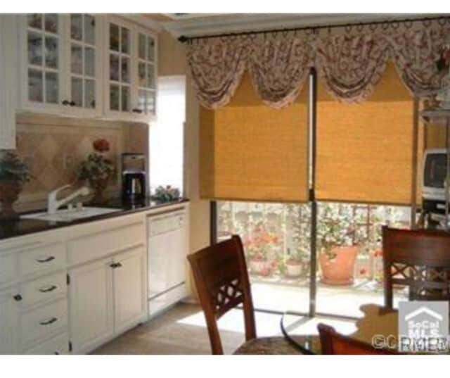 Building Photo - 9 Evening Breeze