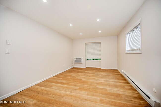 Building Photo - 99 Arrowood Rd