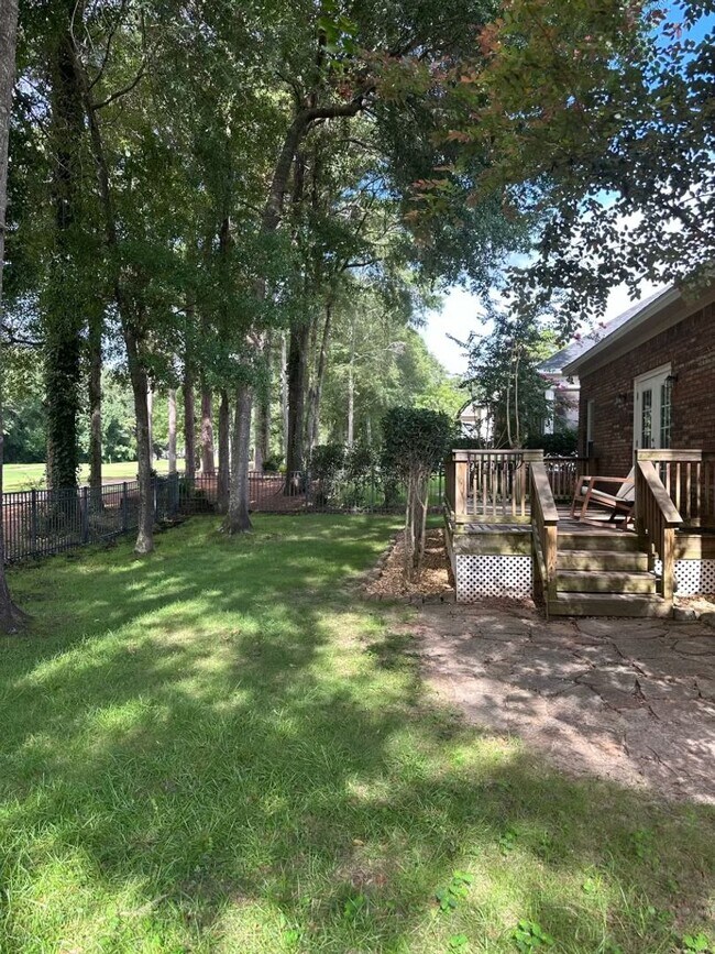 Building Photo - Tartan Pines, Rosemount Court, Enterprise, AL