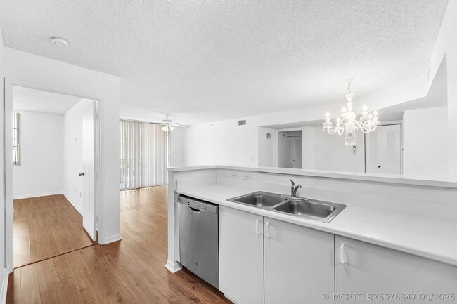 Building Photo - 167 Yacht Club Way