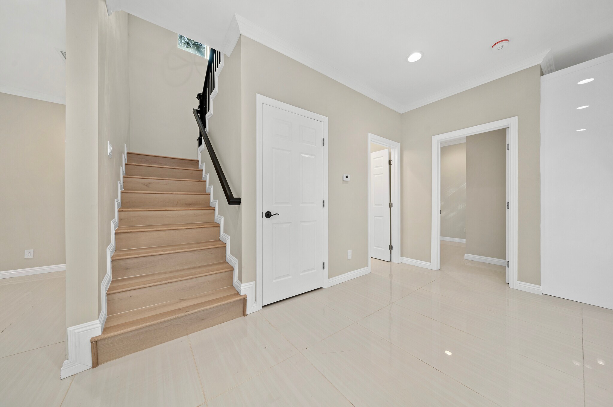 Building Photo - 342 Pasadena Ave