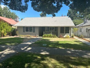 Building Photo - 17north