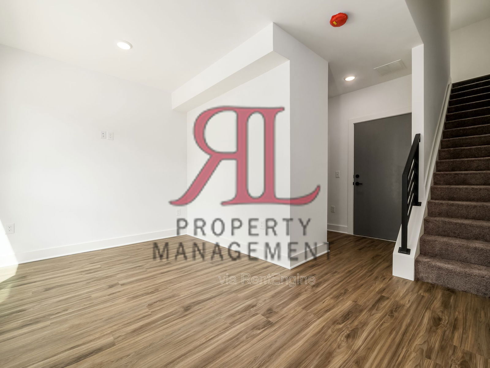 Building Photo - 1096 Oak St