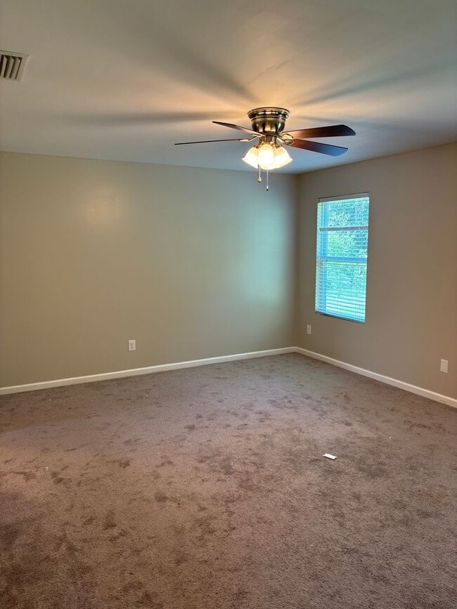 Building Photo - August Rent Free - Elegant, Modern Home in...