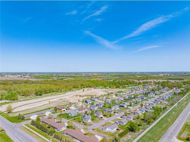 Building Photo - 2112 Blake Ave