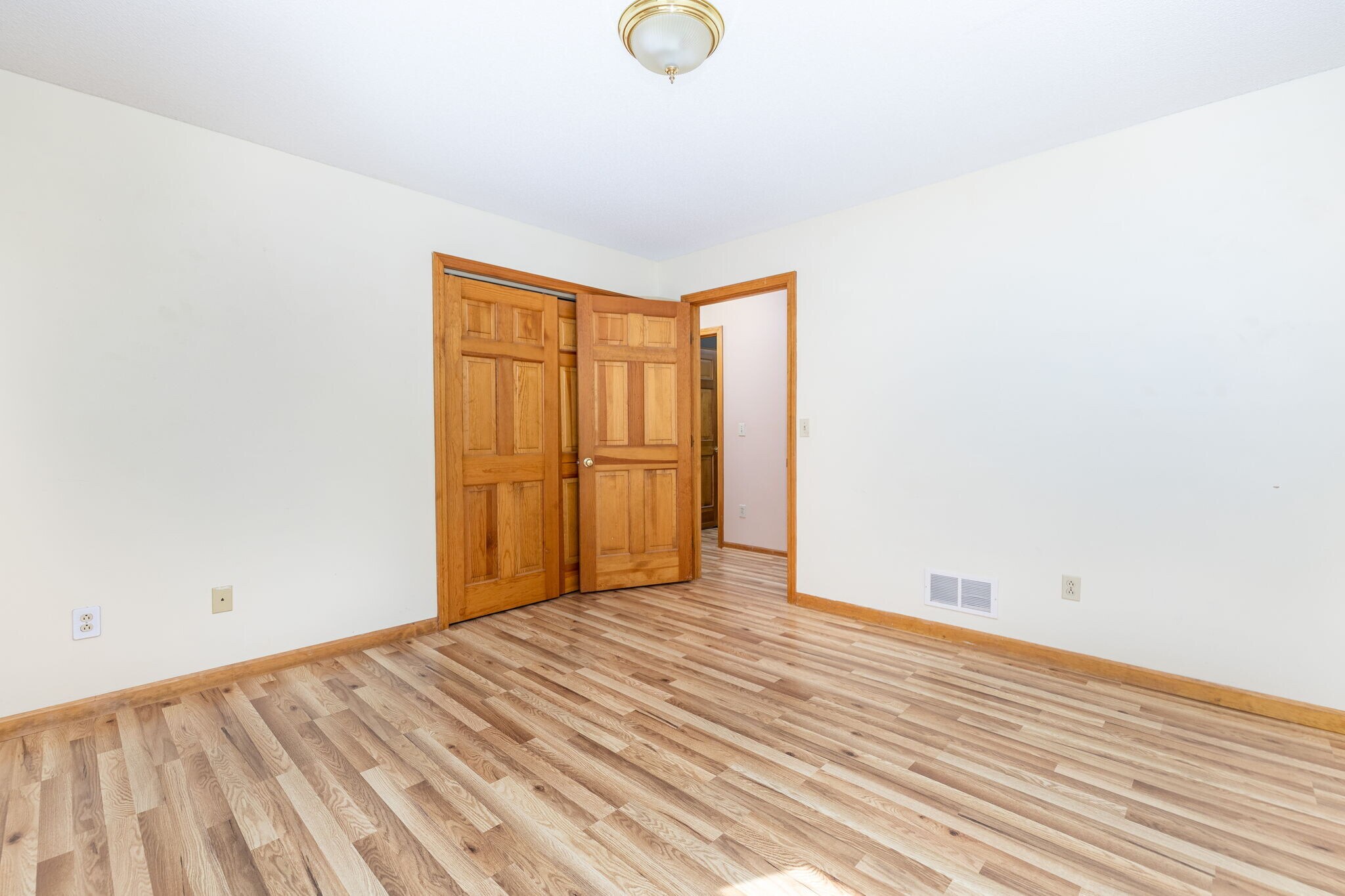 Building Photo - 84 Eastwood Dr