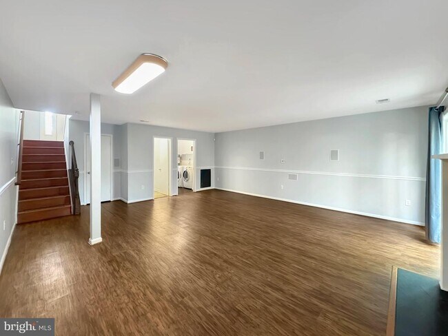 Building Photo - 38 Carriage House Cir