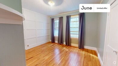 Building Photo - Private bedroom in 4 bed/1 bath Home