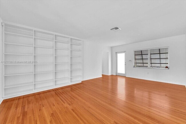Building Photo - 7911 SW 55th Ave
