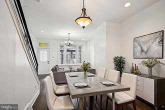 Building Photo - Modern 3-Bedroom Home Near University City...